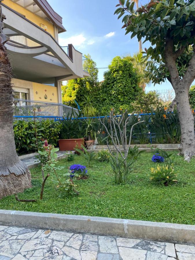 Villa Savoia Mondello Exterior photo